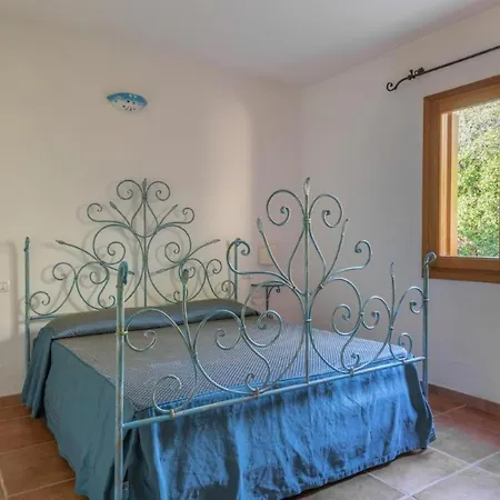 Stunning Bouganvillage N1325 Tanaunella