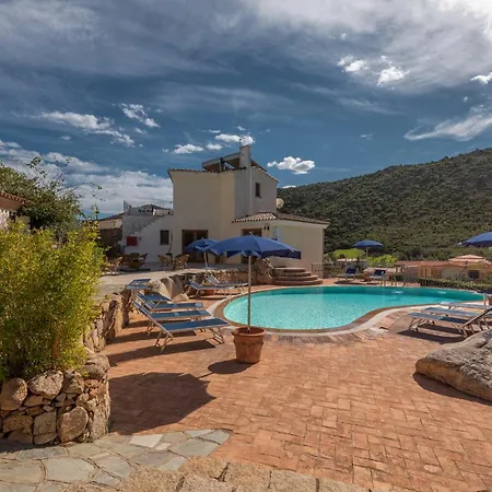 Stunning Bouganvillage N1325 * Tanaunella