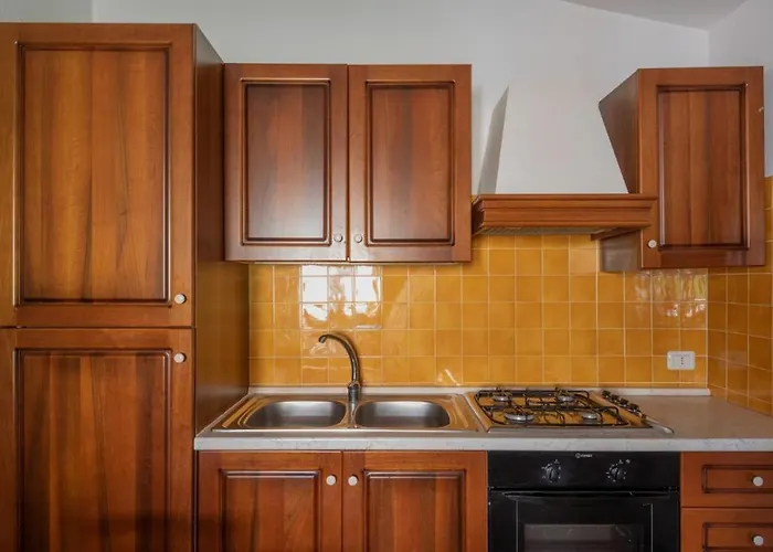 Stunning Bouganvillage N1325 Tanaunella